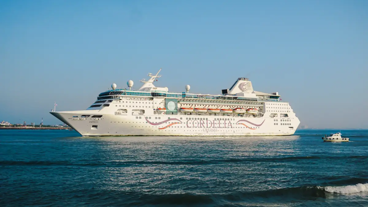 Cruise from Mumbai to Cochin